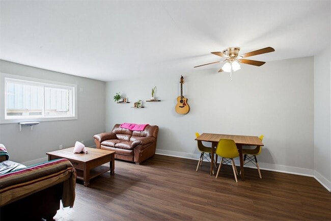 Building Photo - 3815 Guadalupe St