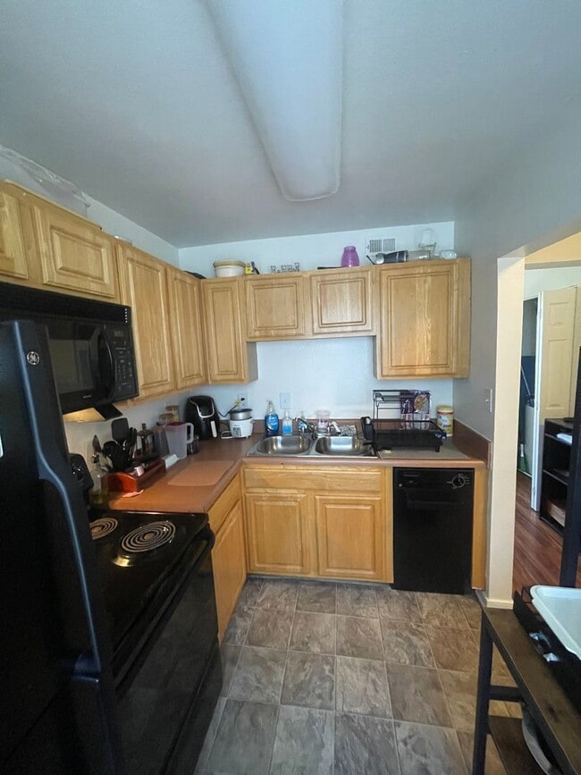 Building Photo - 3510 E Richmond Rd