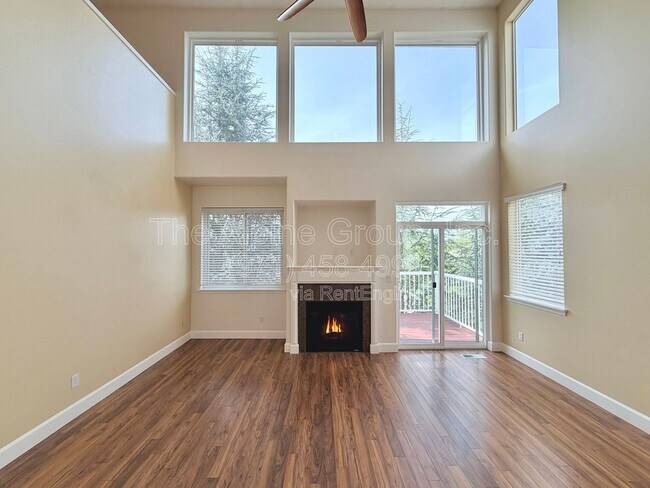 Building Photo - 13760 SW Mapleview Ln