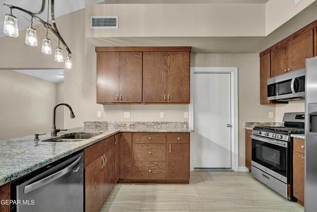 Building Photo - 11405 Marcos Lucero Pl