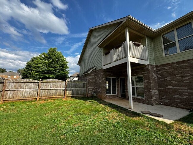 Building Photo - Home in Tech Corridor/Research Park with FENCED YARD and BONUS ROOMS