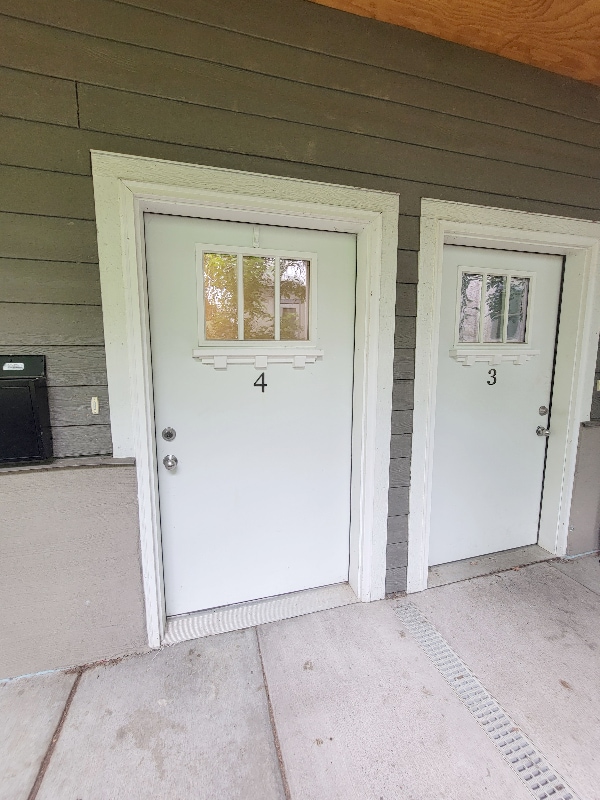 Building Photo - 2829 27th Ave S