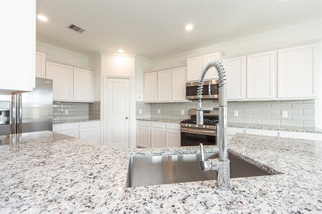 Building Photo - 2718 Ocean Pass Ln