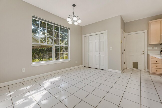 Building Photo - 114 Dana Pointe