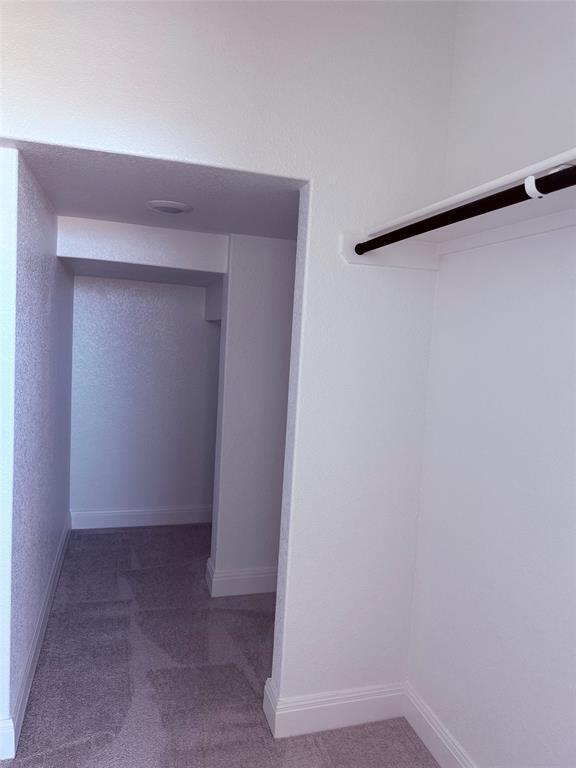 Building Photo - 513 Senca Pk