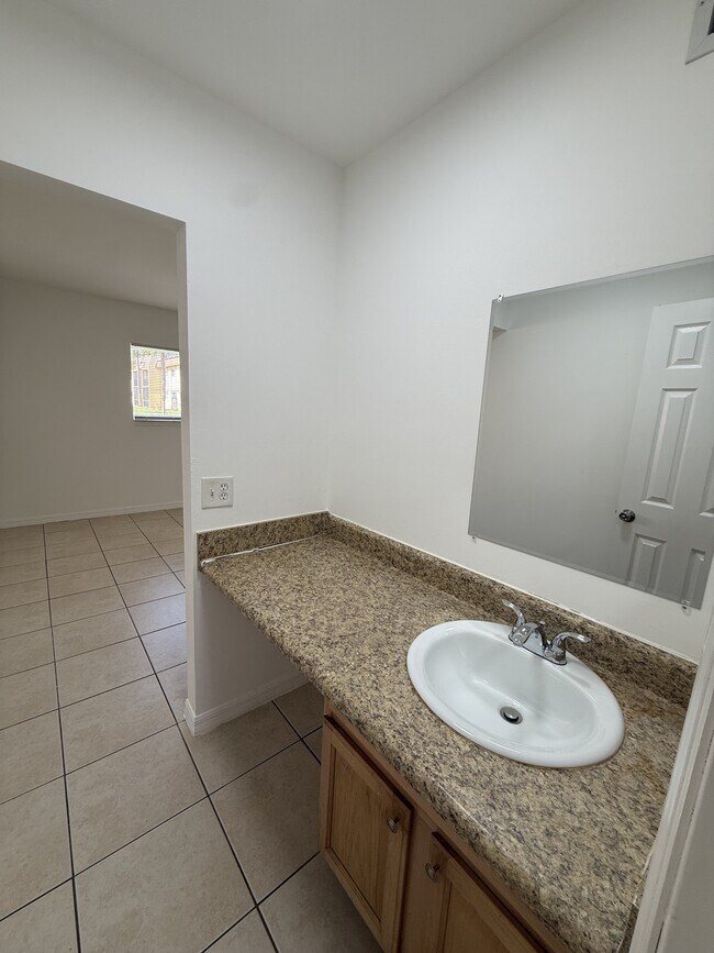 Building Photo - 2912 NW 55th Ave