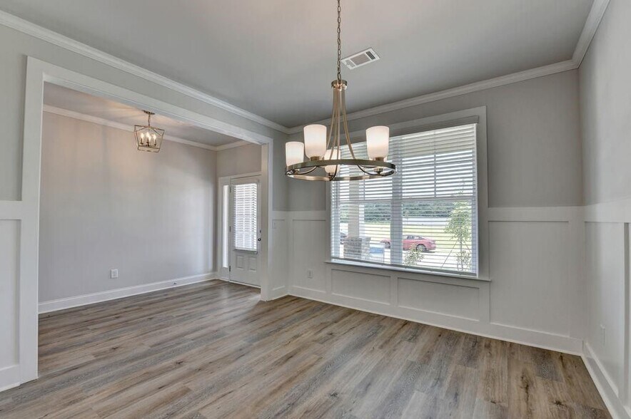 Building Photo - 7309 Yewtree Dr