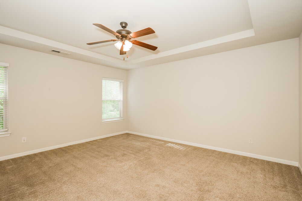 Building Photo - 125 Magnaview Dr