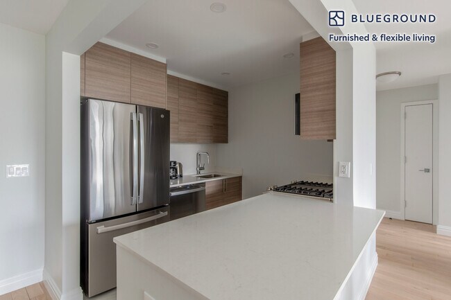 Building Photo - 235 W 48th St
