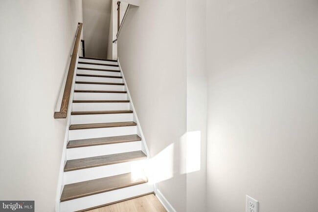 Building Photo - 6232 Folly Ln