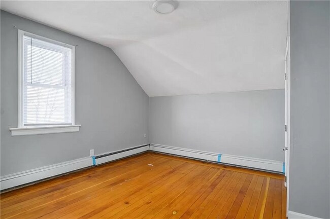 Building Photo - 111 Metcalf St