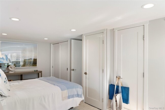 Building Photo - 13 Tildean Ln