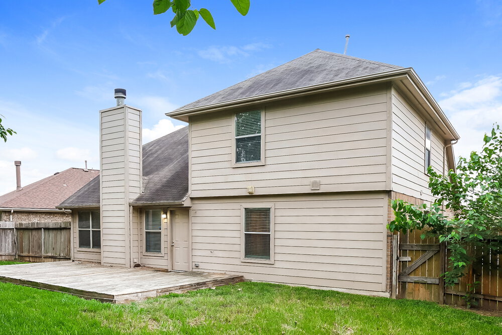 Building Photo - 6030 NW Creek Cir