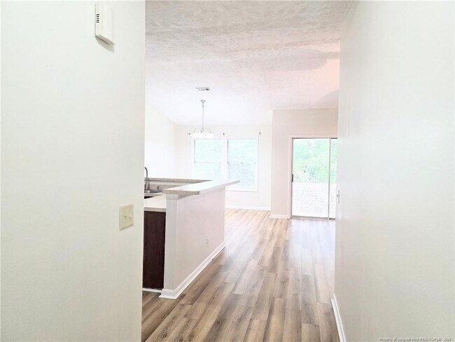 Building Photo - 6768 Willowbrook Dr