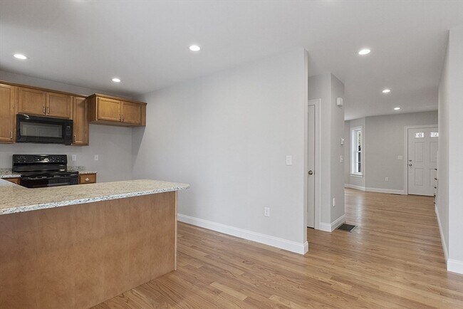 Building Photo - 149 Lowell Rd