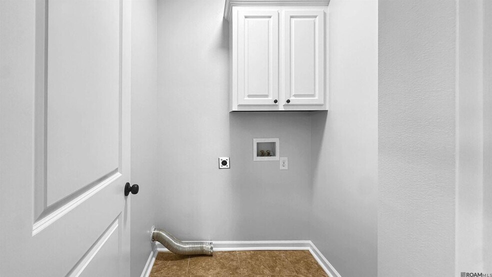 Building Photo - 10816 Field Pointe Dr