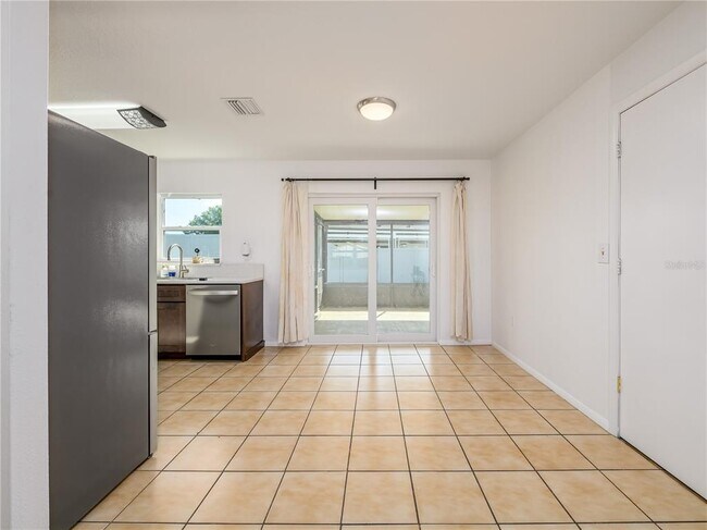 Building Photo - 11422 Wheeling Dr