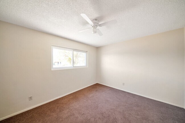 Building Photo - Meticulously Maintained 4 bed Scottsdale Home