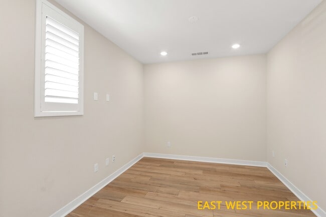 Building Photo - 25 Stetson St