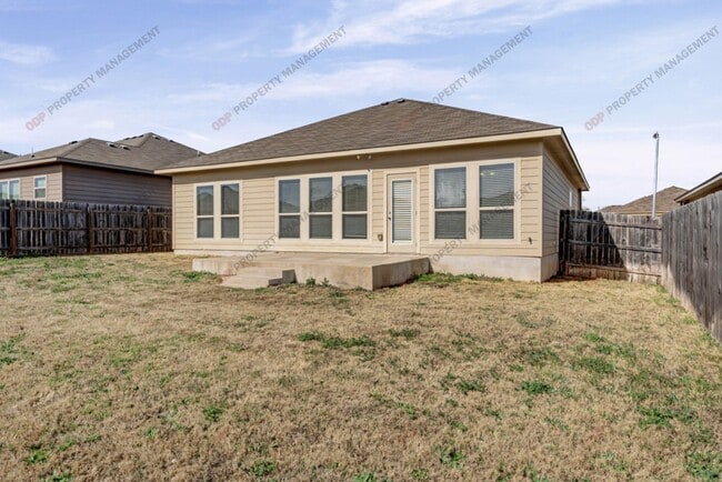 Building Photo - 2325 Vicksburg Ln