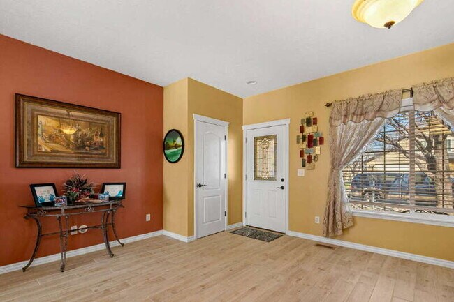 Building Photo - 2295 W Apgar Creek Dr