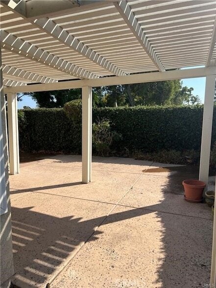 Building Photo - 26 Alderbrook