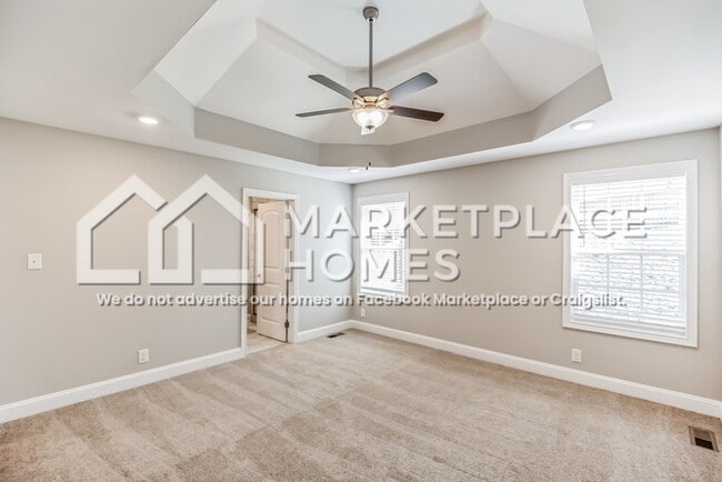 Building Photo - 534 Somerset Ln