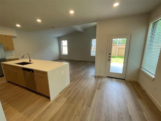 Building Photo - 2515 Appian Wy