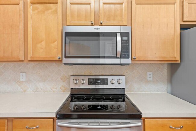 Building Photo - 3 bedroom in Jacksonville FL 32258