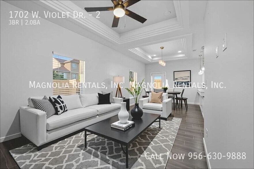 Building Photo - 1702 W Violet Dr