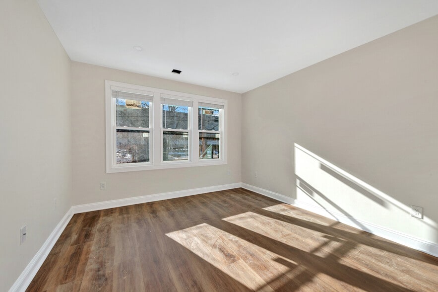 Building Photo - 59 Bailey Rd