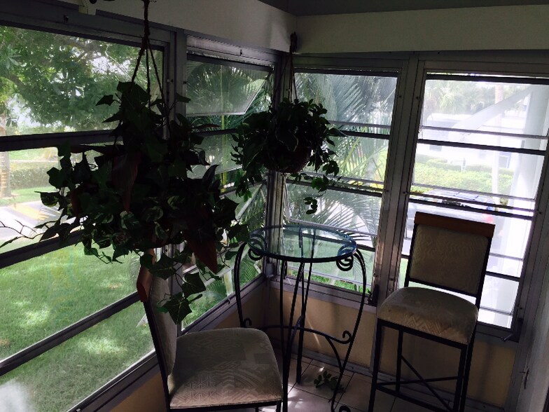 Building Photo - 2929 SE Ocean Blvd