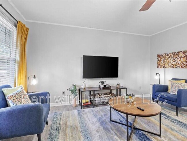 Building Photo - 1835 Portland Ave