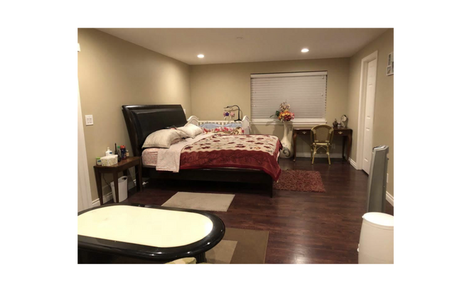 Building Photo - 3643 35th Ave W