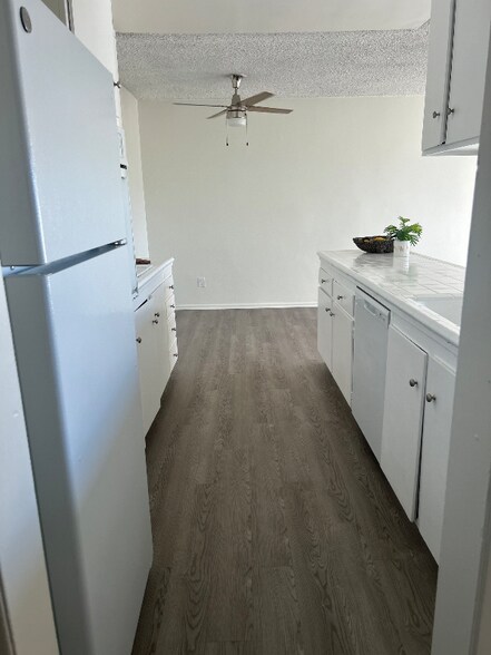 Building Photo - 10200 De Soto Ave