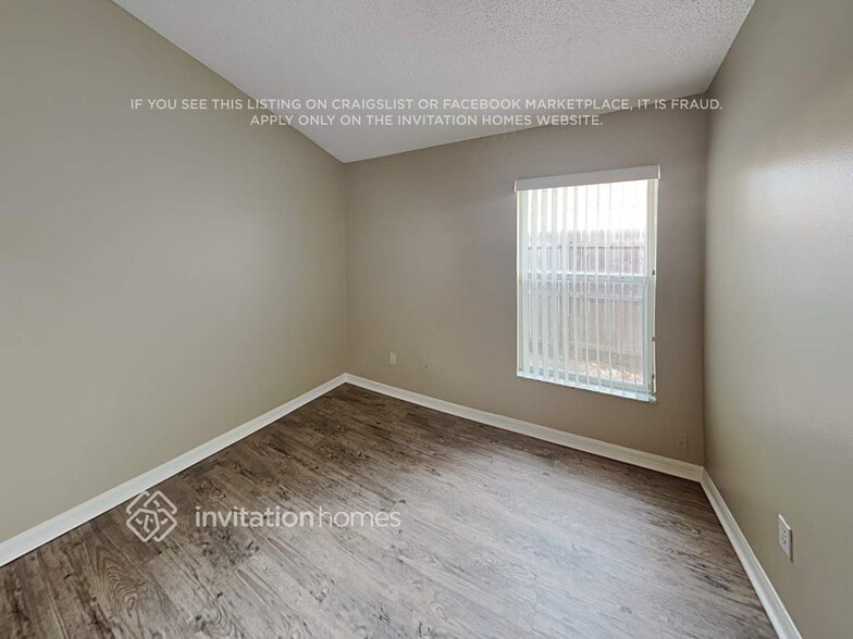 Building Photo - 304 View Ct