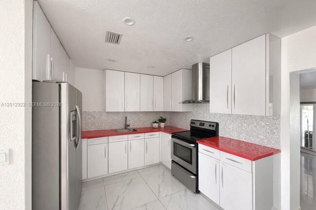 Building Photo - 11950 SW 187th Terrace