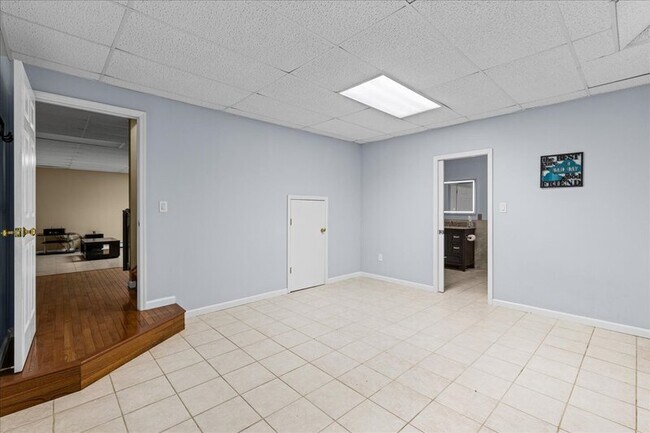 Building Photo - 226 Ark Rd