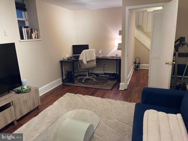 Building Photo - 1906 Fairmount Ave