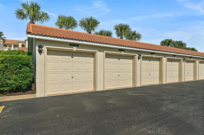 Building Photo - 300 Marina Bay Dr