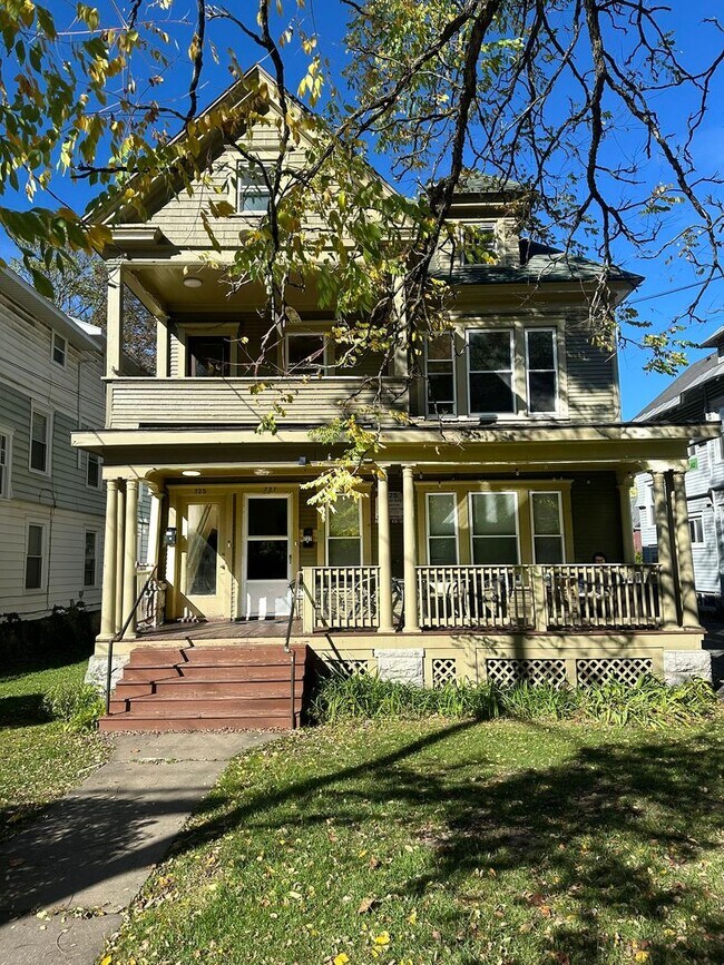 Building Photo - 725 Euclid Ave