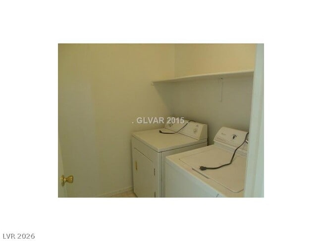 Building Photo - 1101 Cliffbrook Hedge Ave