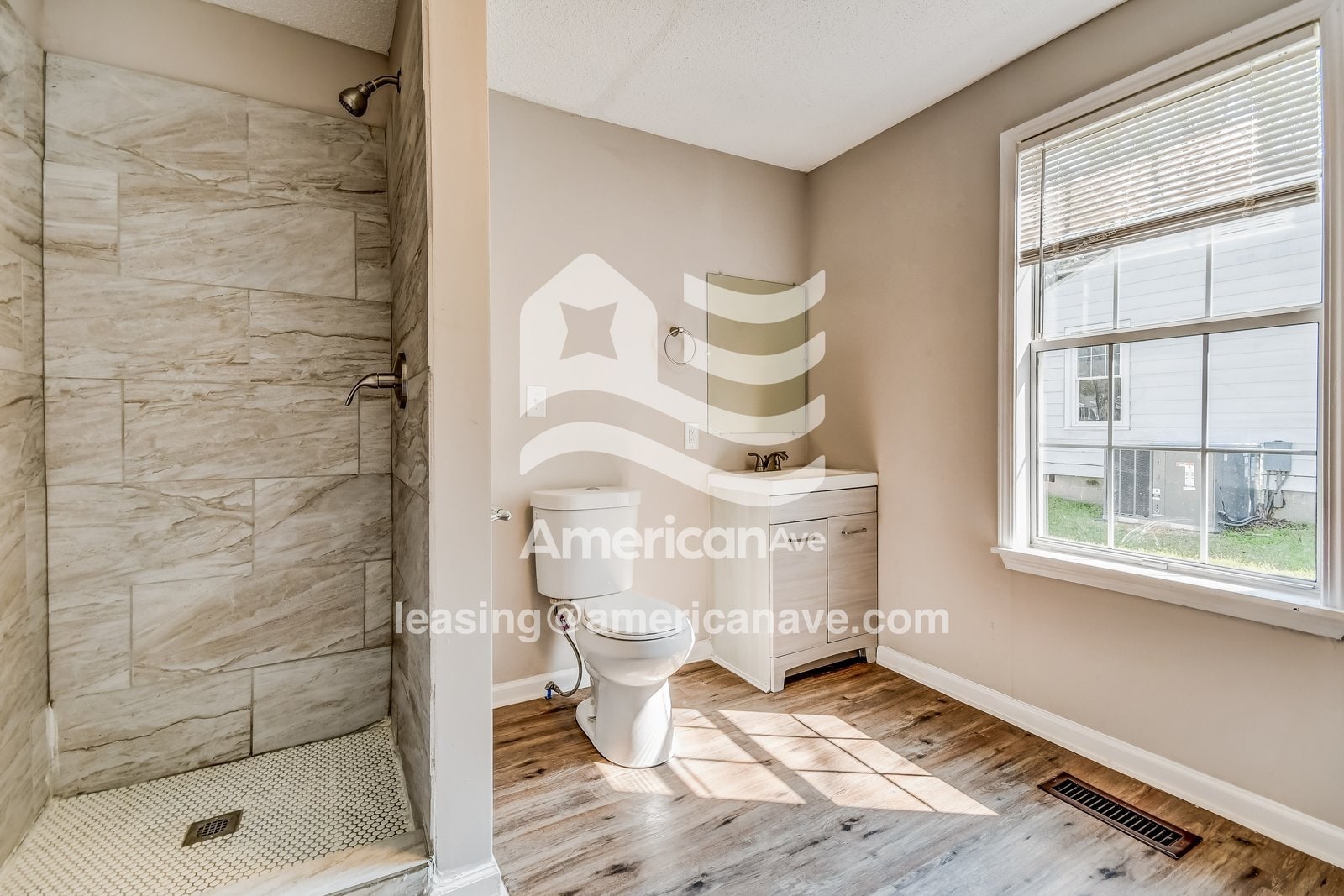 Building Photo - 28 Springbrook Cir