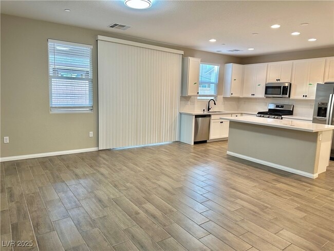 Building Photo - 6551 Dove Pt Pl