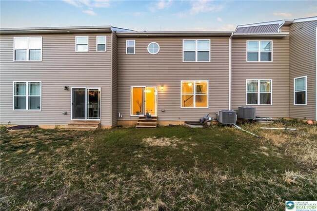 Building Photo - 164 Maureen Ln