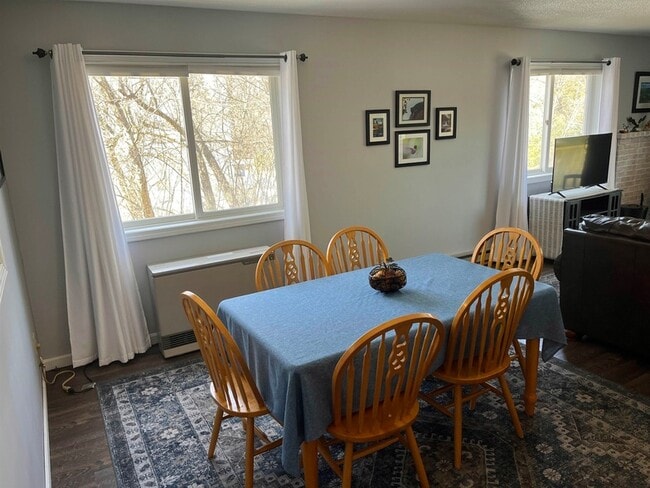 Building Photo - 24 Harmony Ln