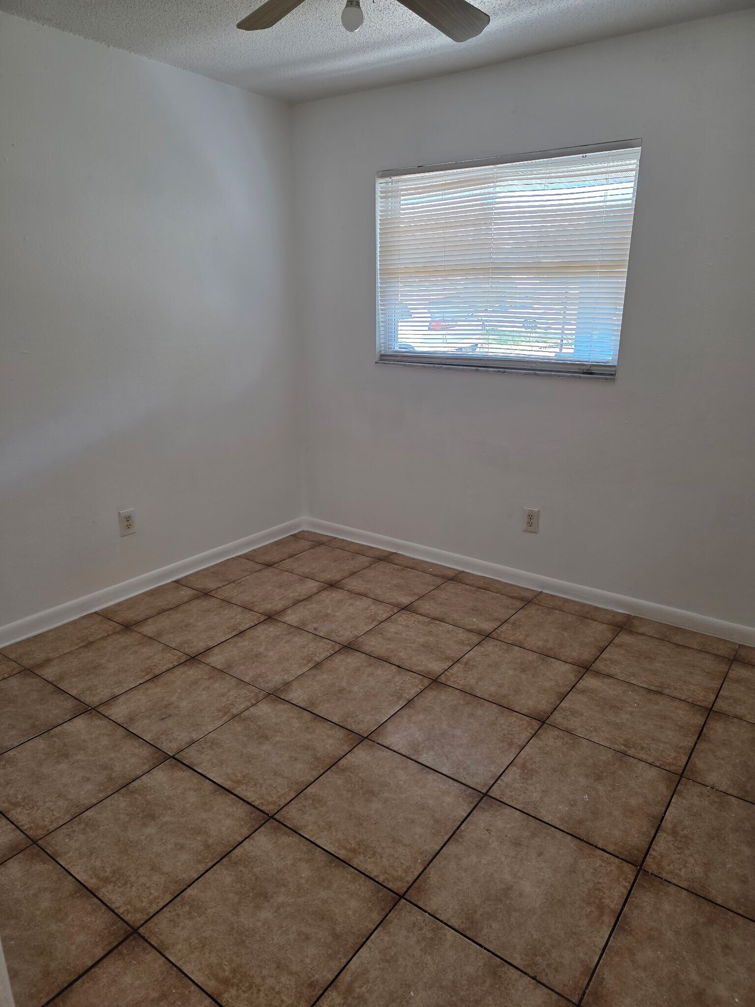 Building Photo - 3004 Oaklawn Ave