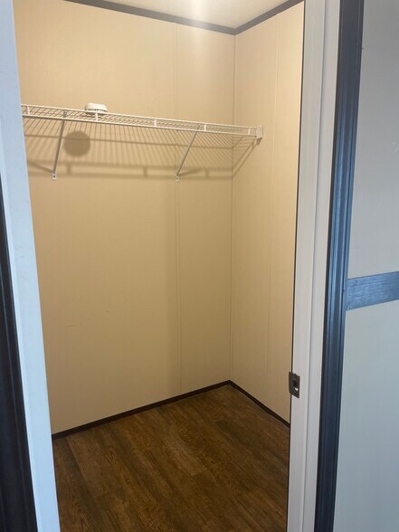 Building Photo - 2062 Krist Ln