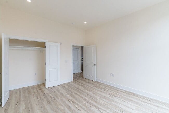 Building Photo - Luxury Northern Liberties Condo