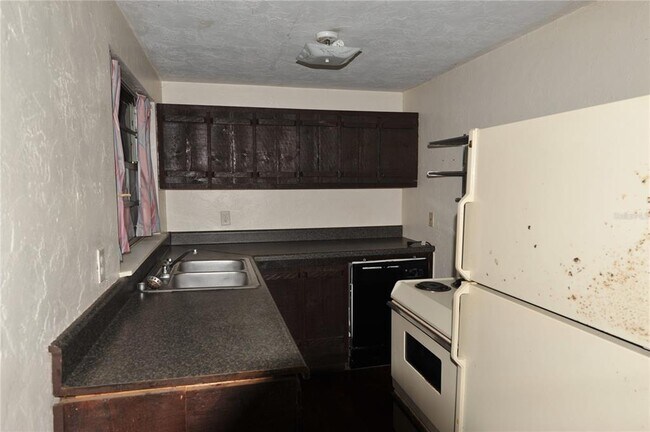 Building Photo - 410 NW 19th Ln